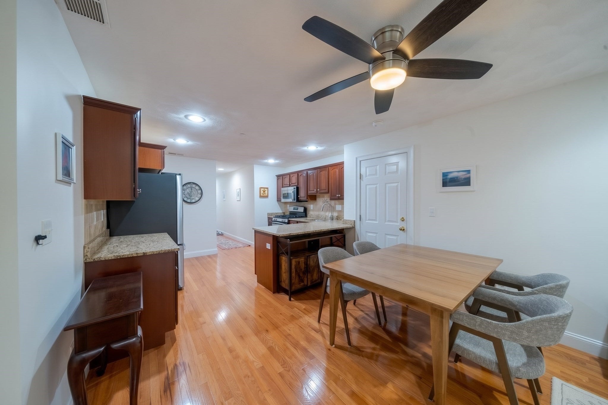 10 Cunningham Ln #104, Billerica, MA Photo #6