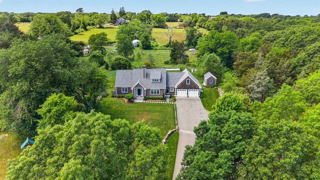 7 Ledgemont Ln