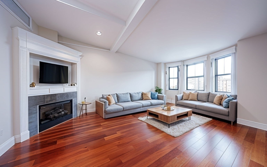 692 Tremont St 6