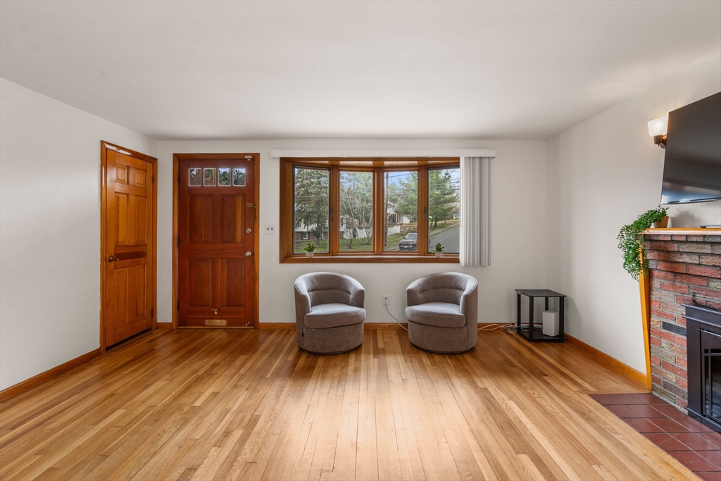 34 Locust St