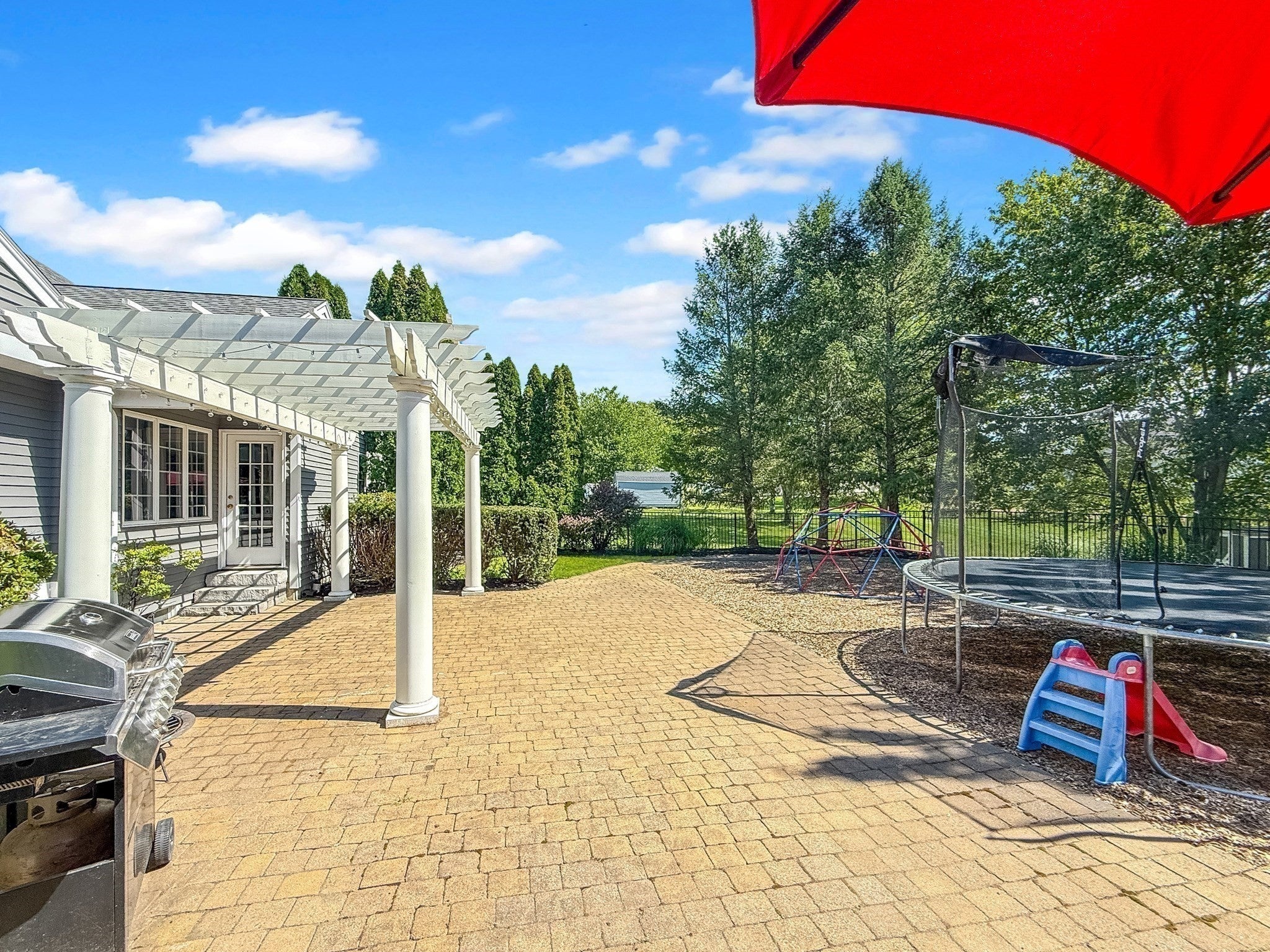 5 Swan Cir, Shrewsbury, MA Photo #36