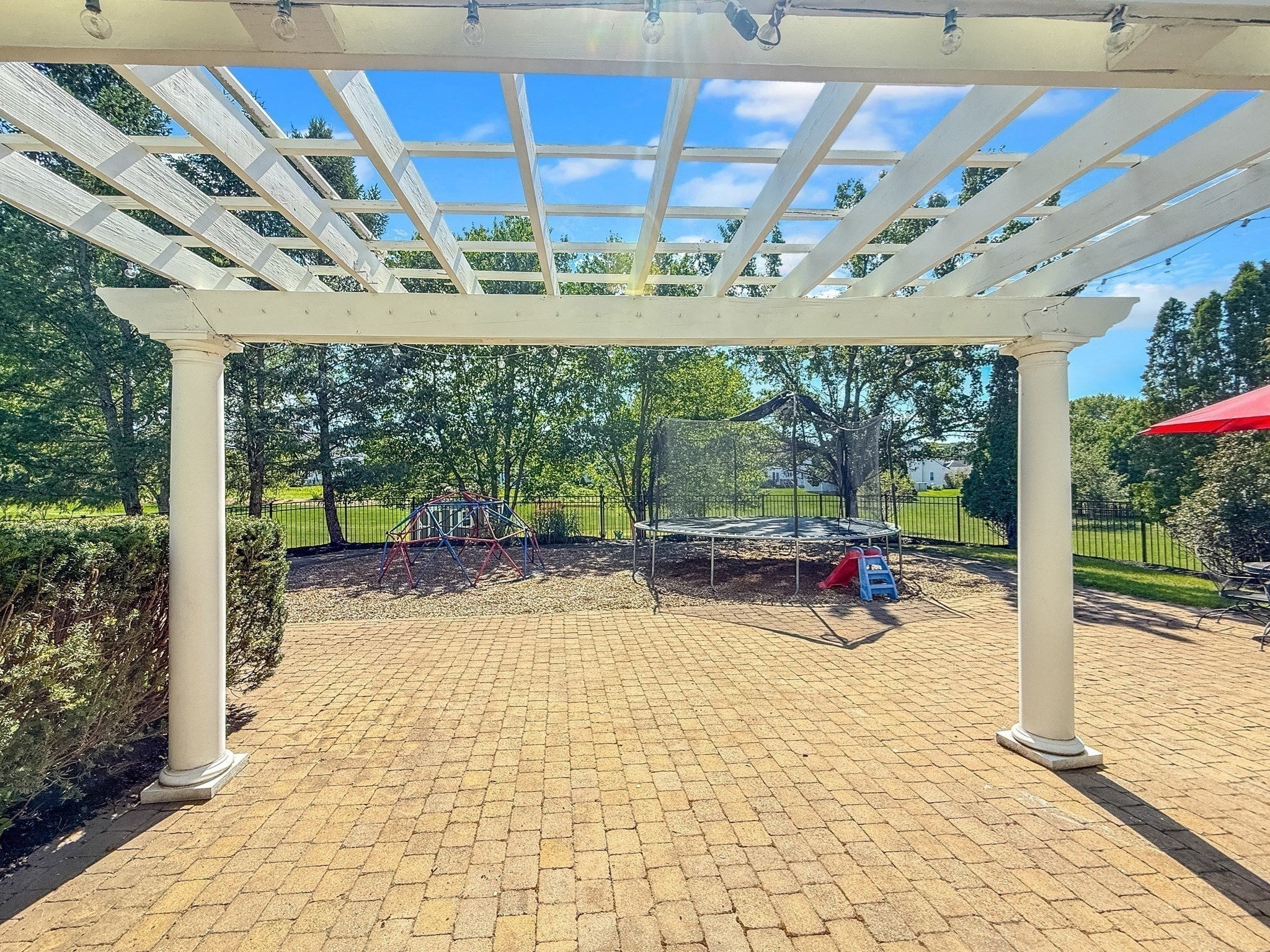 5 Swan Cir, Shrewsbury, MA Photo #35