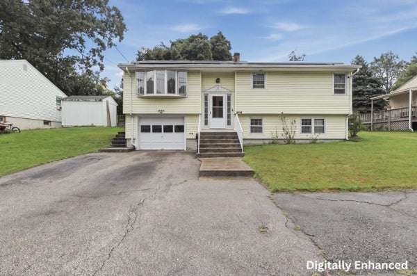 65 HAROLD ST, WORCESTER, MA 01604 - Image ebb80a2fc9fd2e2bcc6e2b6d2391afff/3750342921