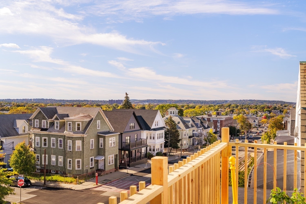 Somerville, Massachusetts 02145, United States, 10 Bedrooms Bedrooms, ,5 BathroomsBathrooms,Residential,Active,231254