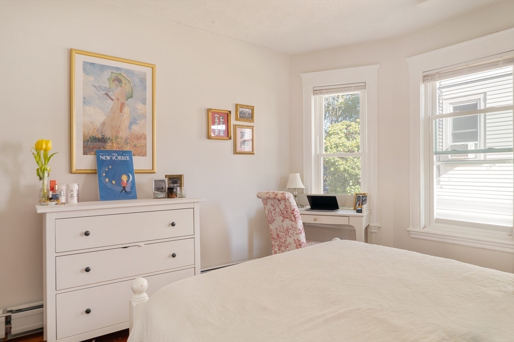 Somerville, Massachusetts 02145, United States, 10 Bedrooms Bedrooms, ,5 BathroomsBathrooms,Residential,Active,231254