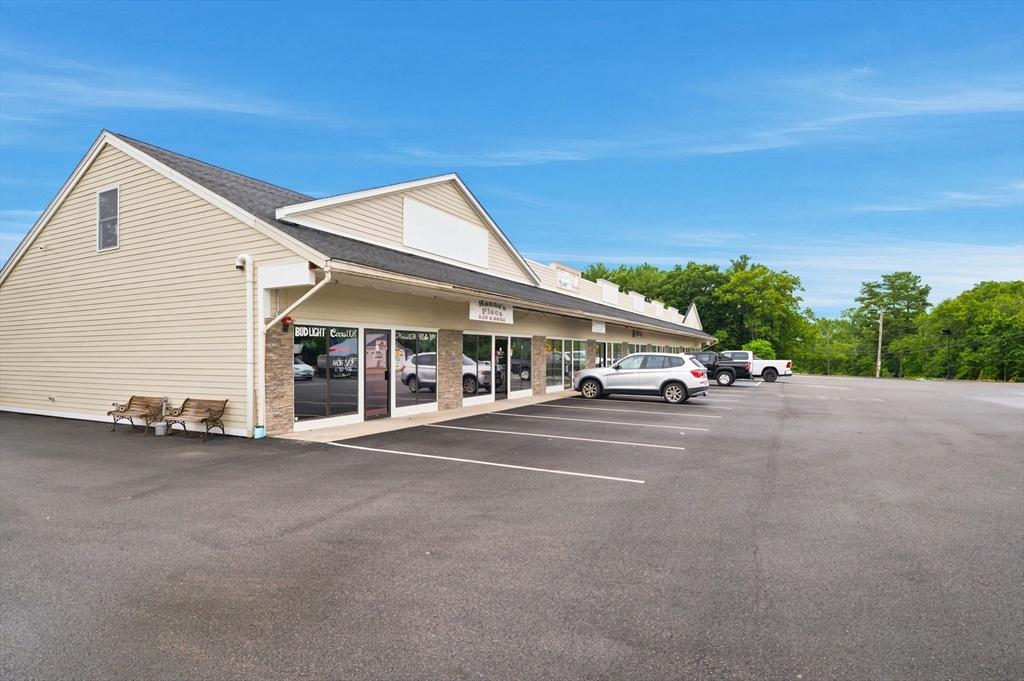 775 Quaker Highway