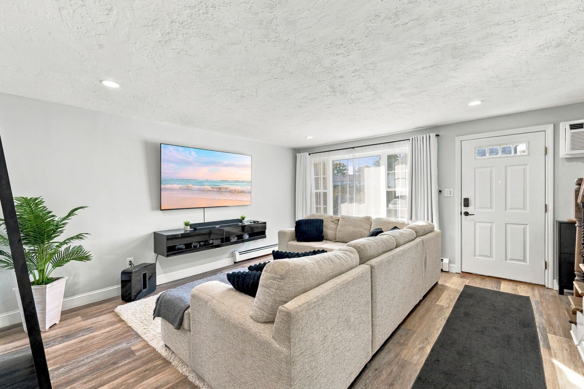 945 Riverside Dr #4C, Methuen, MA Photo #19