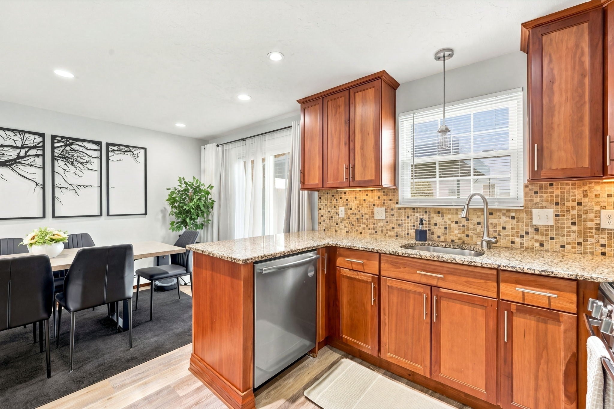 945 Riverside Dr #4C, Methuen, MA Photo #11