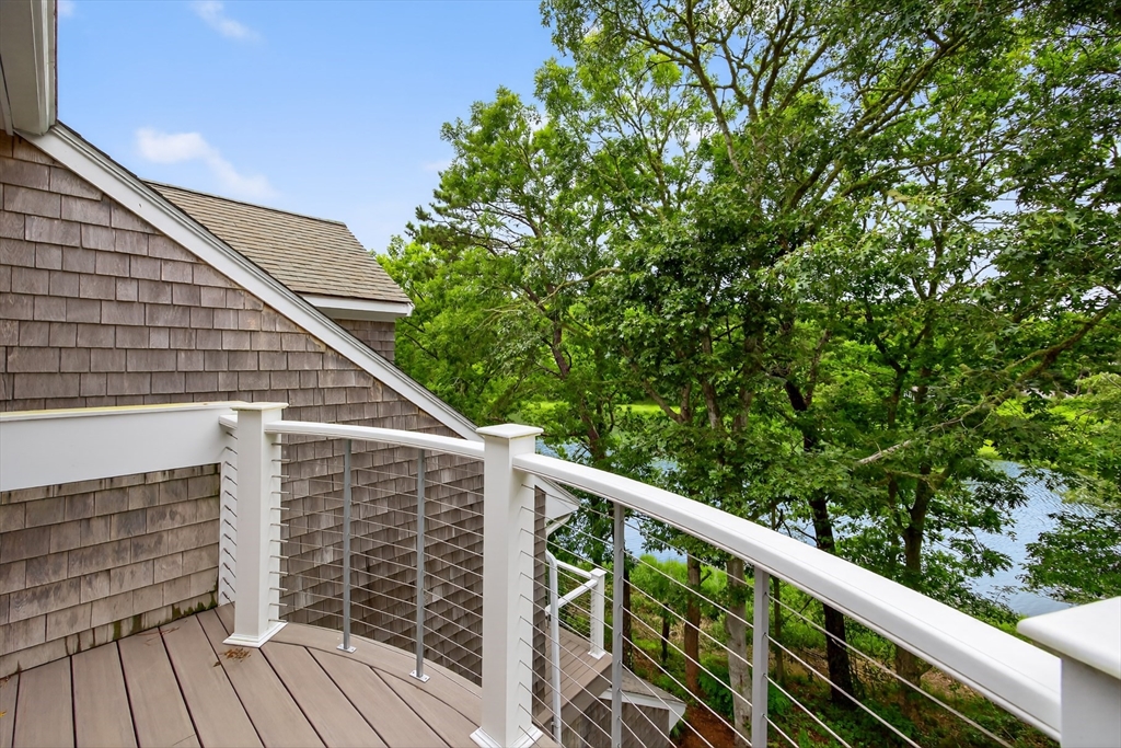 Orleans, Massachusetts 02653, United States, 4 Bedrooms Bedrooms, ,3 BathroomsBathrooms,Residential,Active,173220