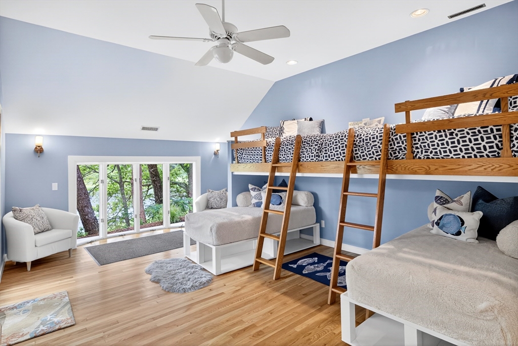 Orleans, Massachusetts 02653, United States, 4 Bedrooms Bedrooms, ,3 BathroomsBathrooms,Residential,Active,173220