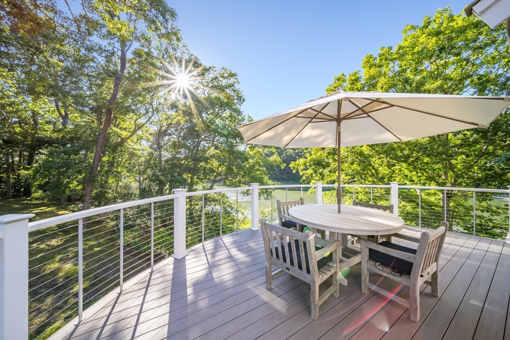 Orleans, Massachusetts 02653, United States, 4 Bedrooms Bedrooms, ,3 BathroomsBathrooms,Residential,Active,173220