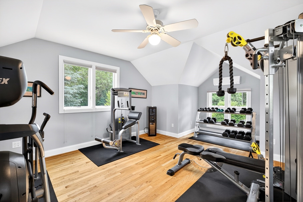 Orleans, Massachusetts 02653, United States, 4 Bedrooms Bedrooms, ,3 BathroomsBathrooms,Residential,Active,173220