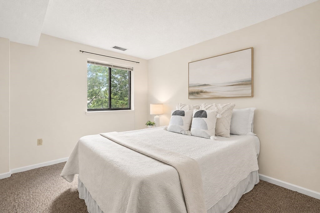 666 Main Street #315, Winchester, MA, 666 Main Street #315, Winchester, MA Photo #25
