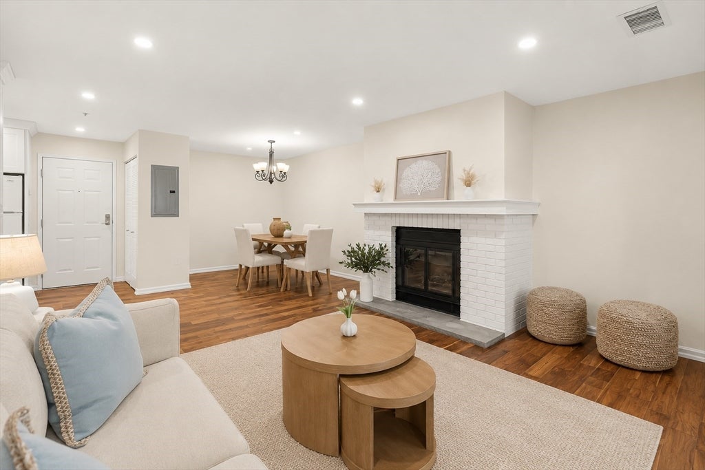666 Main Street #315, Winchester, MA, 666 Main Street #315, Winchester, MA Photo #5