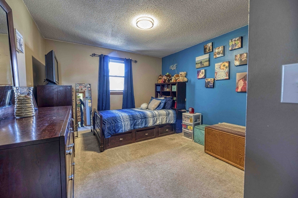 321 Embert St, Fall River, MA, 321 Embert St, Fall River, MA Photo #10