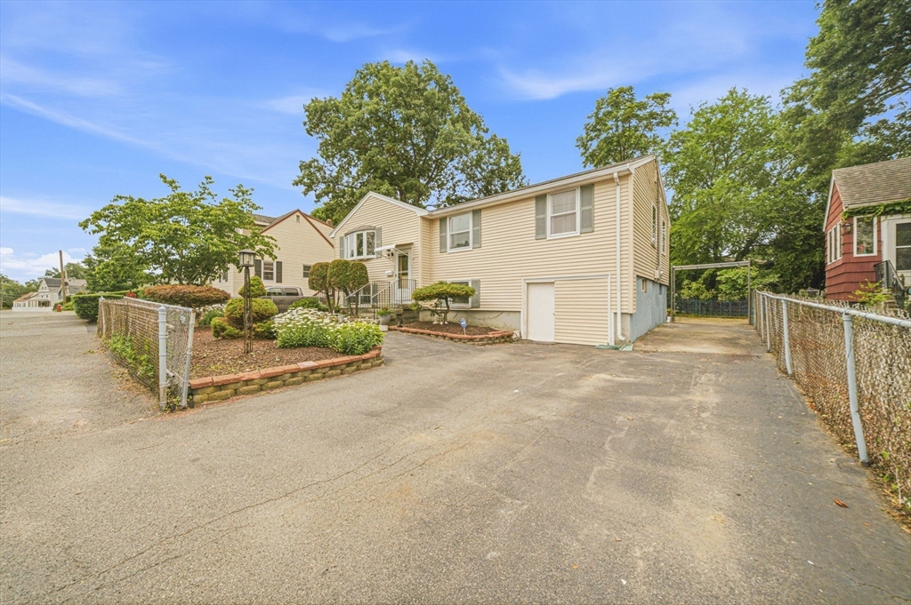 130 Elwell St
