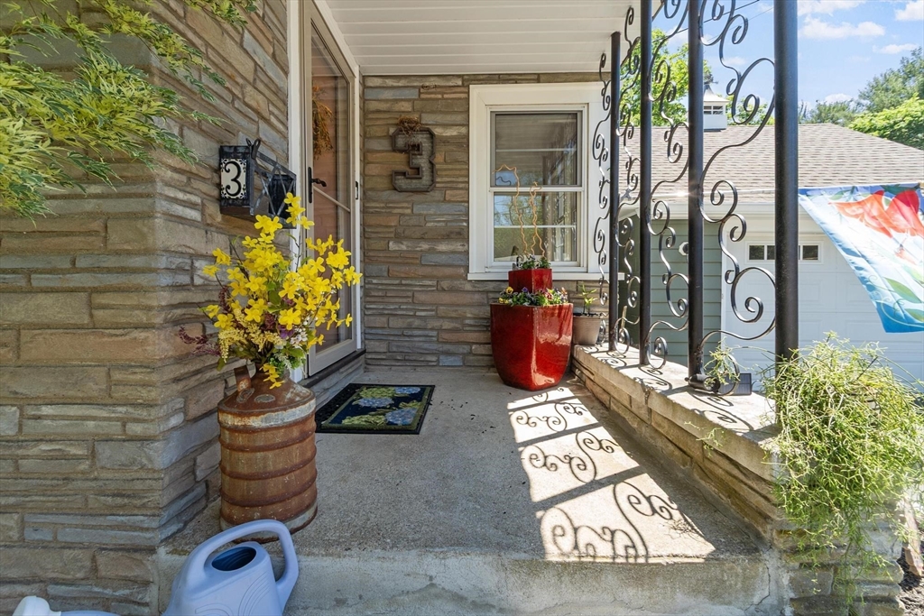 3 Chandler Rd