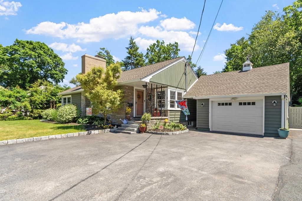 3 Chandler Rd