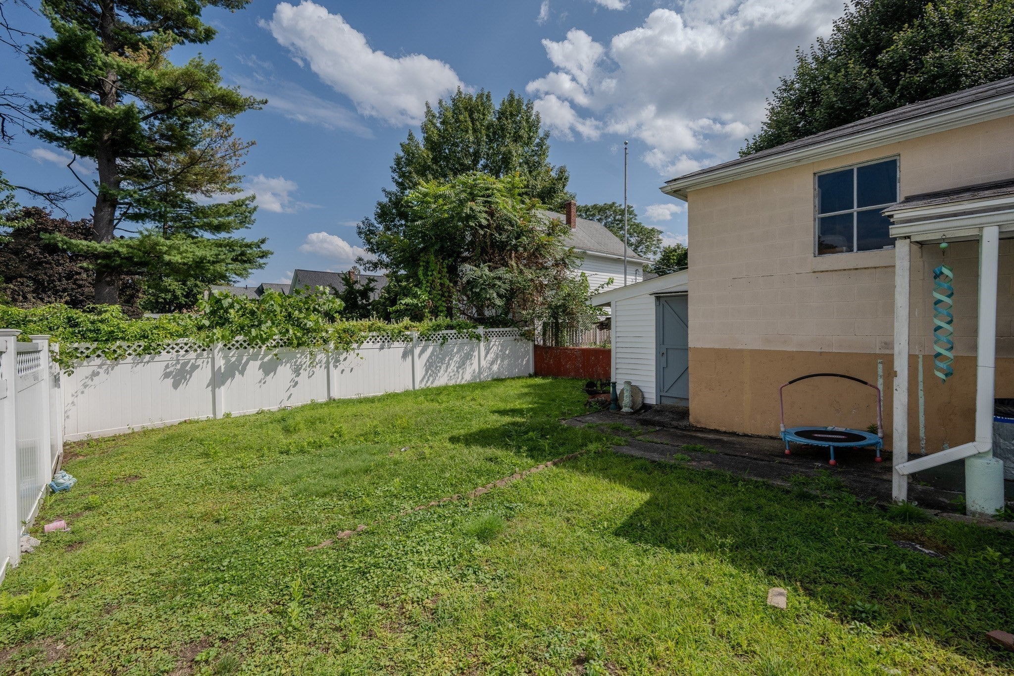 31 Milk St, Methuen, MA Photo #14