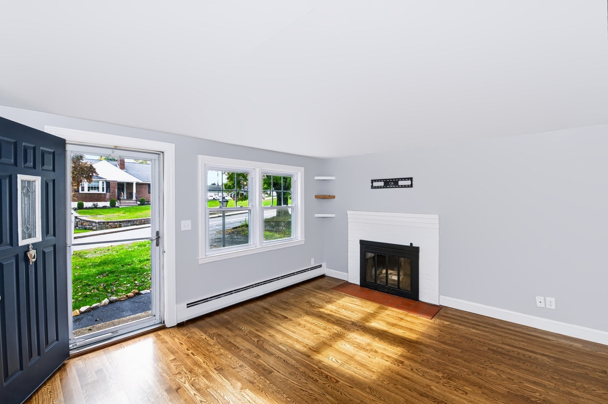 35 Fountain St, Milford, MA, 35 Fountain St, Milford, MA Photo #2