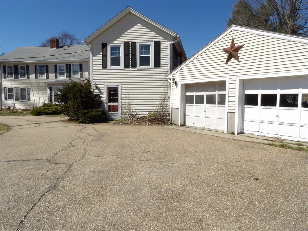620 Pleasant St