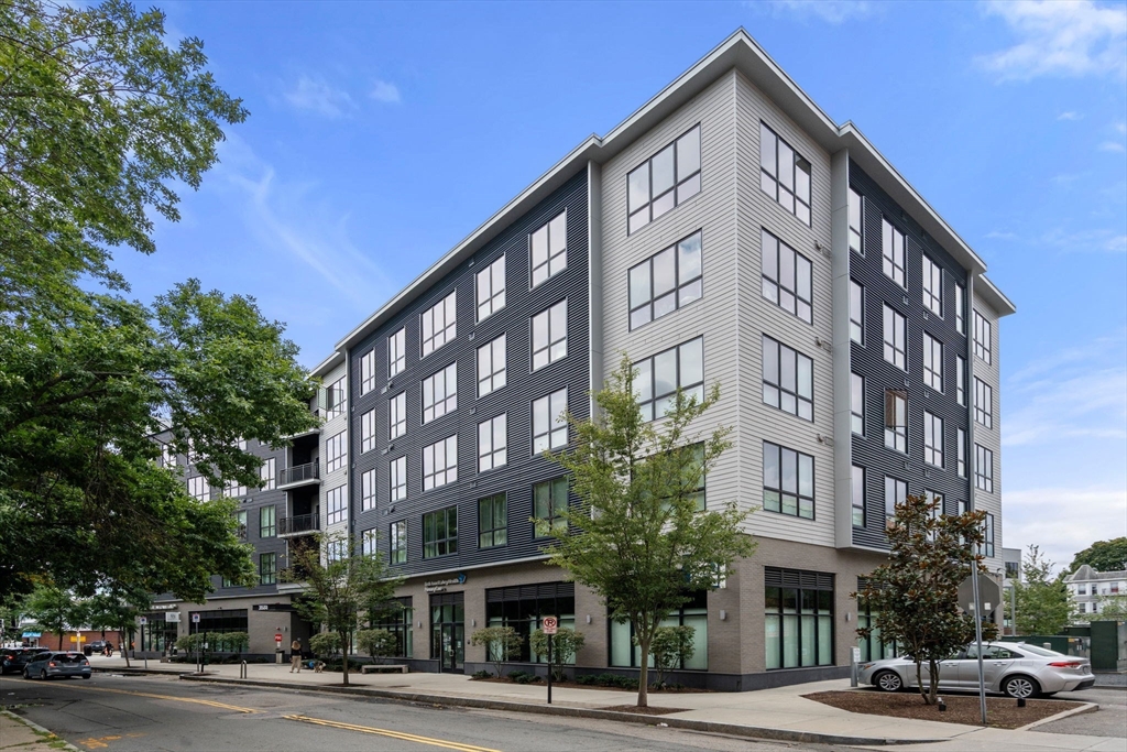 3531 Washington  Street 411