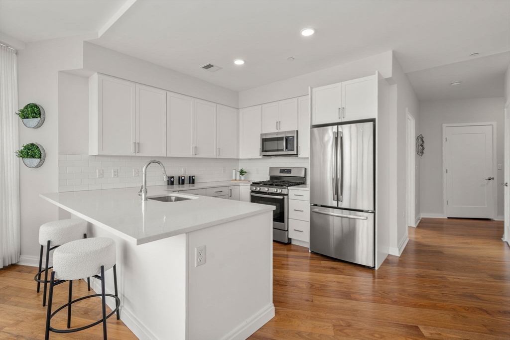 3531 Washington Street 411