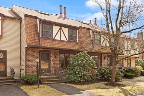 E41 Scotty Hollow Dr E41 Chelmsford MA 01863