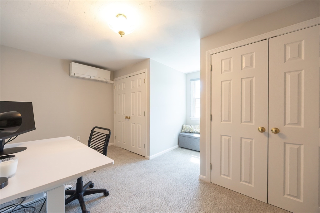 North Attleboro, Massachusetts 02760, United States, 4 Bedrooms Bedrooms, ,2 BathroomsBathrooms,Residential,Active,139270