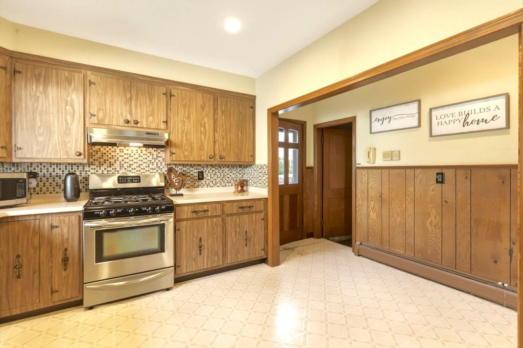 87 Edwin St, Quincy, MA Photo #13