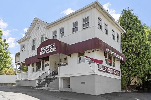 12 Lindell Leominster MA 01453