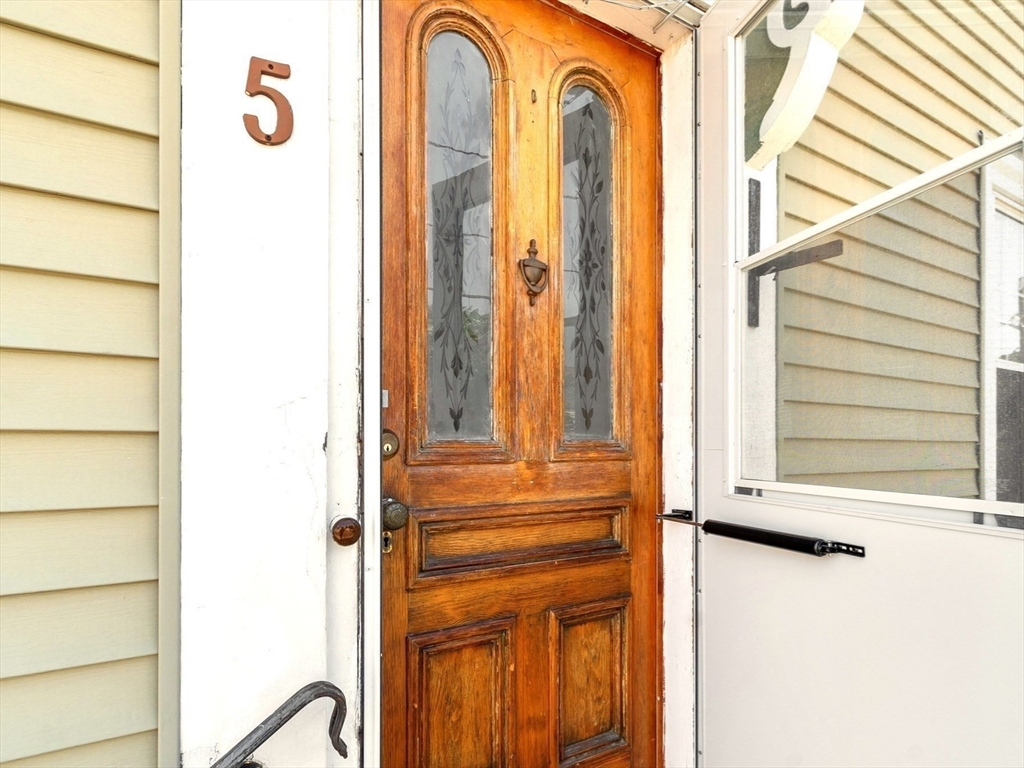 5 Bow Street