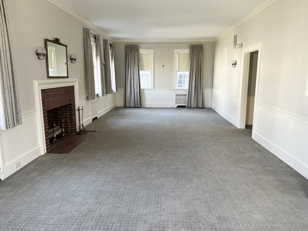 4 Common Street