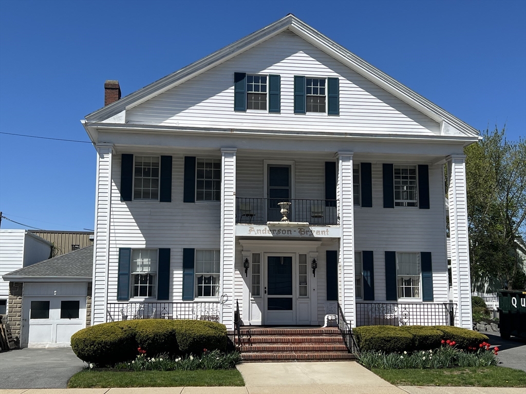 Stoneham, Massachusetts 02180, United States, ,2 BathroomsBathrooms,Residential,Active,157663