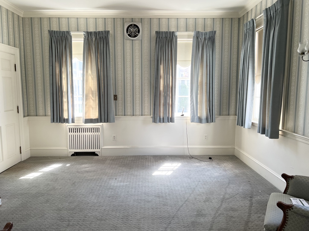 Stoneham, Massachusetts 02180, United States, ,2 BathroomsBathrooms,Residential,Active,157663