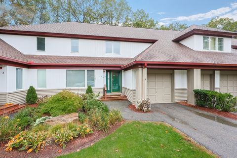 Photo of 4 Cortland Dr #4, Sharon, MA 02067 (MLS # 73444126)