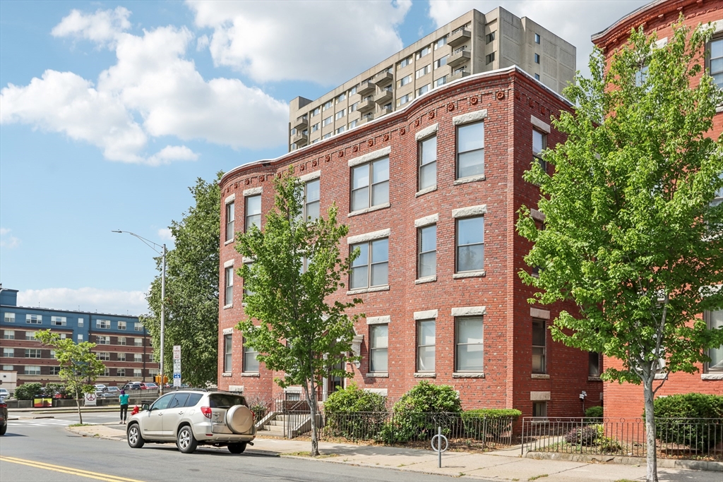 550 Main 5