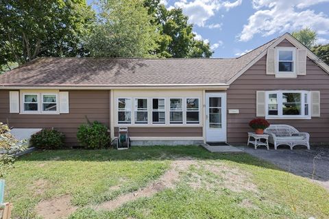 33 Monroe St Taunton MA 02780