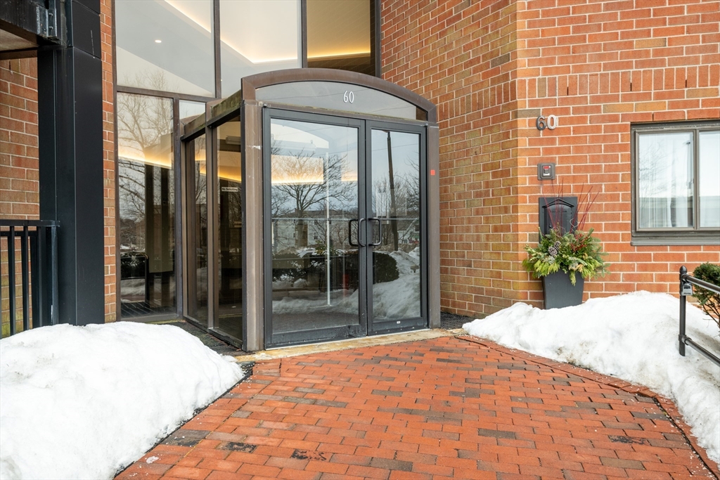 60 Rantoul Street 604N