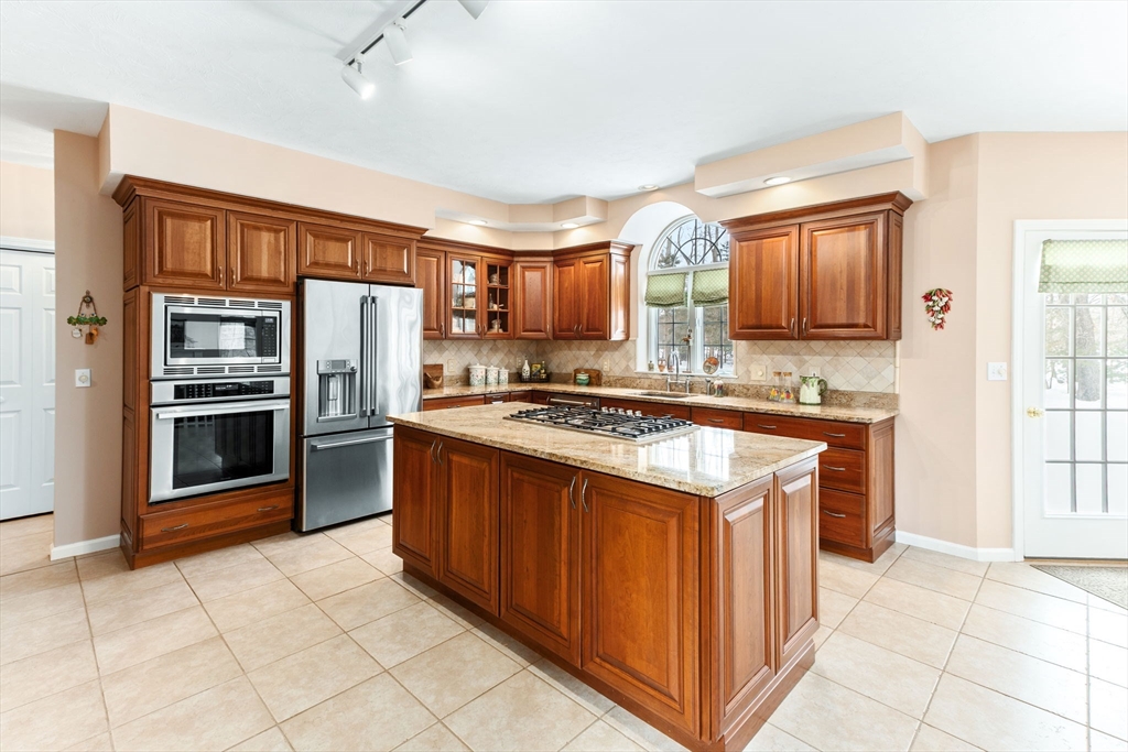 20 Sweet Meadow Drive