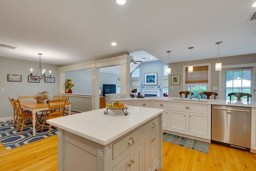 6 Samoset Rd