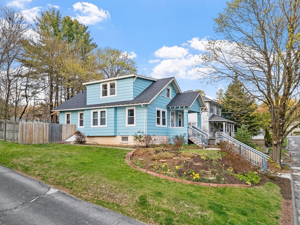 6 Briarcliff St.