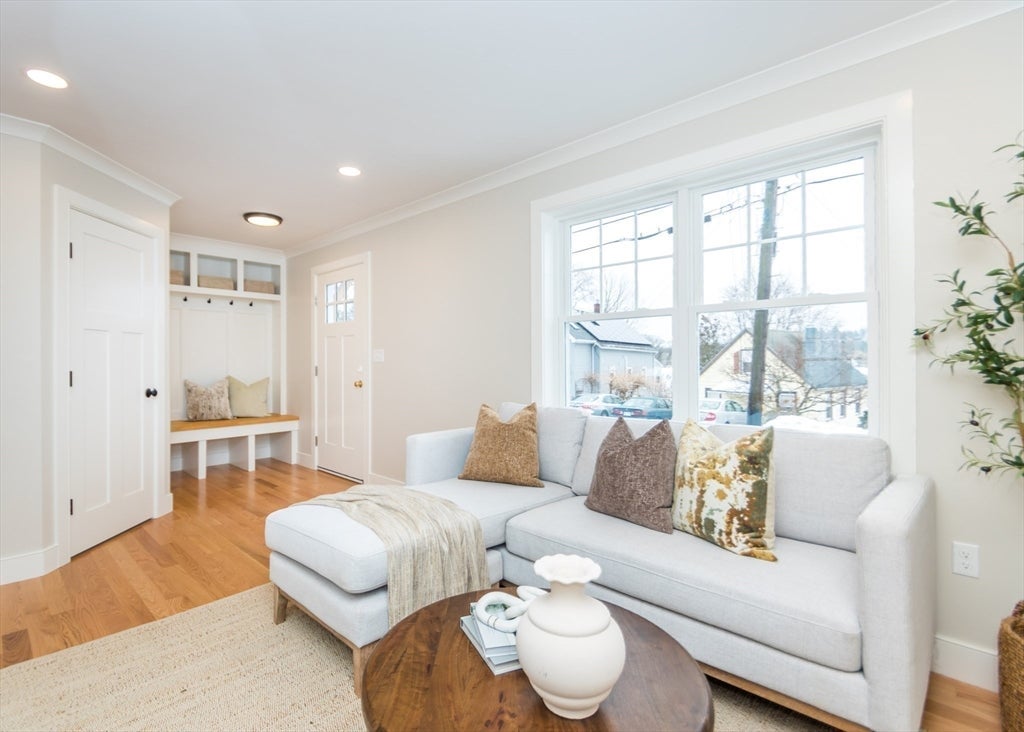 87 Hardy Pond Road