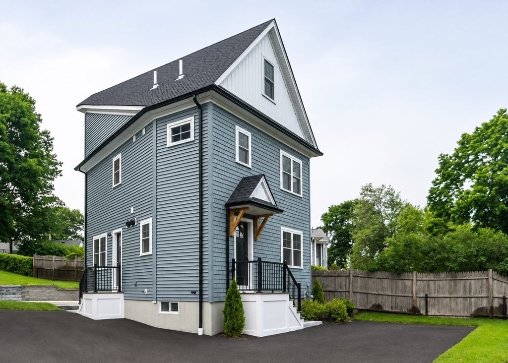87 Hardy Pond Road