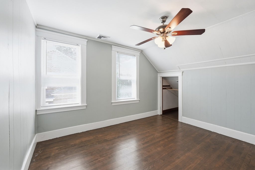 14 Saint Elmo Rd, Worcester, MA, 14 Saint Elmo Rd, Worcester, MA Photo #19