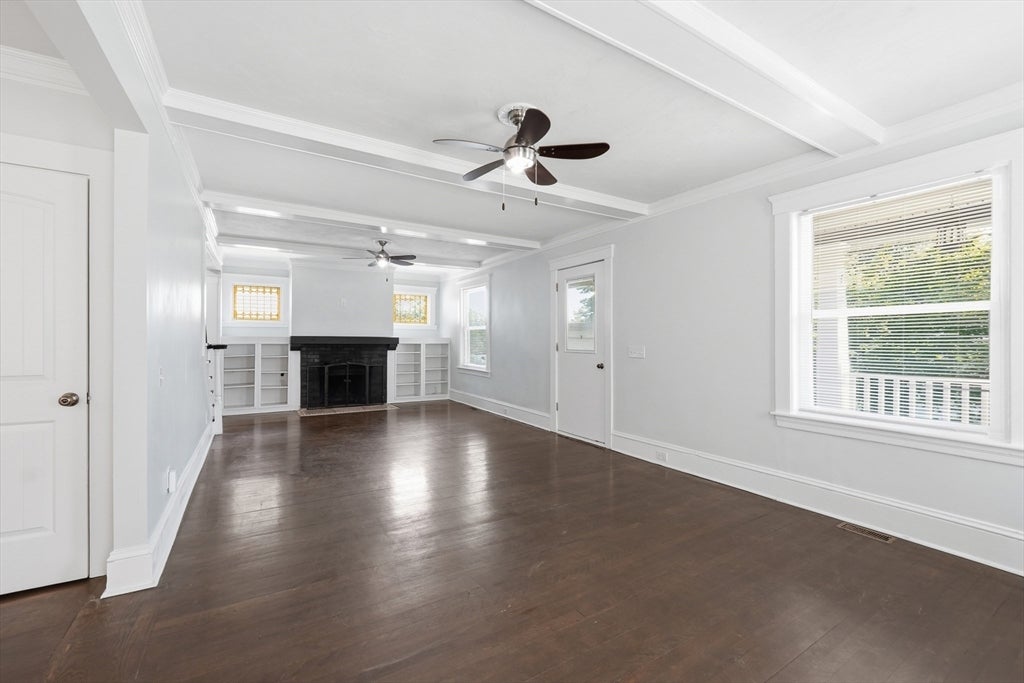 14 Saint Elmo Rd, Worcester, MA, 14 Saint Elmo Rd, Worcester, MA Photo #5