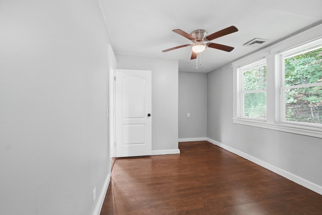 14 Saint Elmo Rd, Worcester, MA, 14 Saint Elmo Rd, Worcester, MA Photo #21