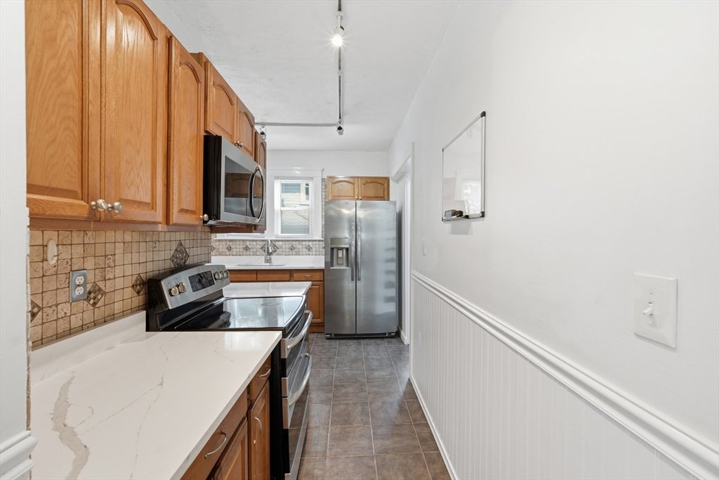 14 Saint Elmo Rd, Worcester, MA, 14 Saint Elmo Rd, Worcester, MA Photo #10