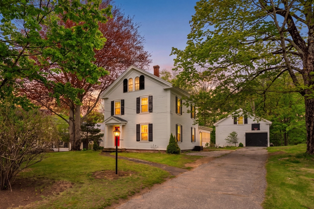 10 Maple ST, Sturbridge, MA Photo #1