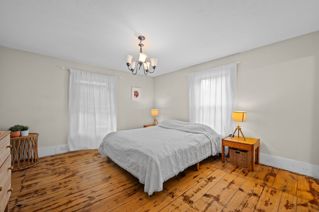 10 Maple ST, Sturbridge, MA Photo #23